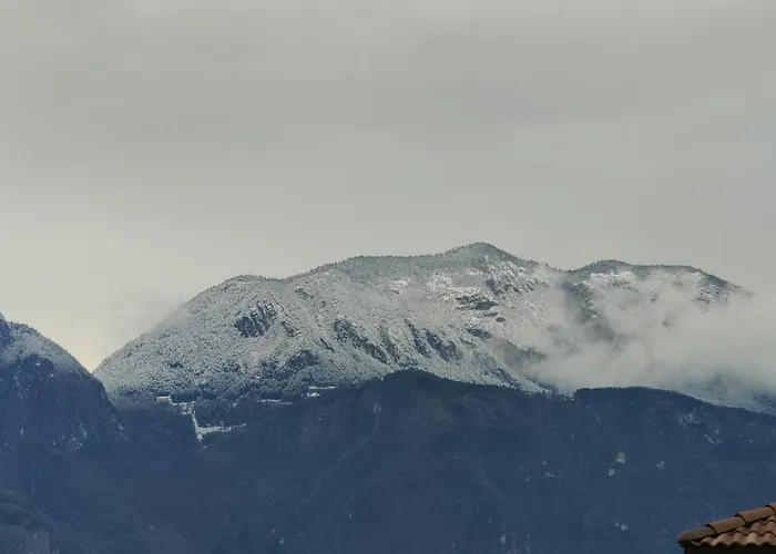 Verdisuite - Centro - Parcheggio Privato Gratuito شقة ترينتو